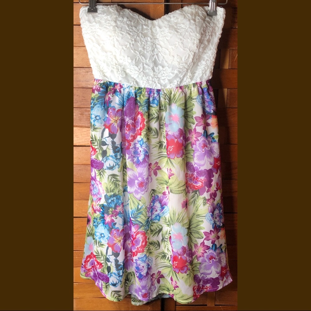 Strapless/Backless Floral/Lace Dress